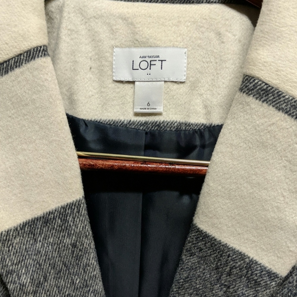 Loft Blazer - Picture 2 of 3